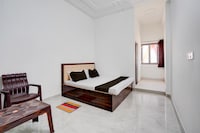 Spot On Santosh Guest House