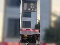 Hotel O RS PALACE