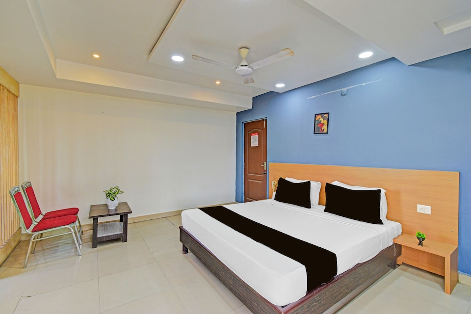 Hotel O Bommarillu, Kukatpally, Hyderabad