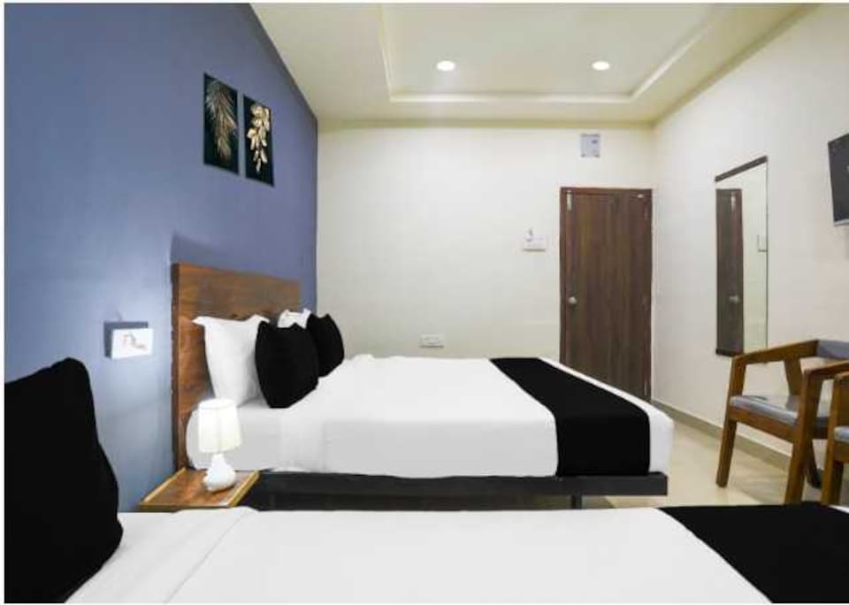 Hotel O Bommarillu, Kukatpally, Hyderabad
