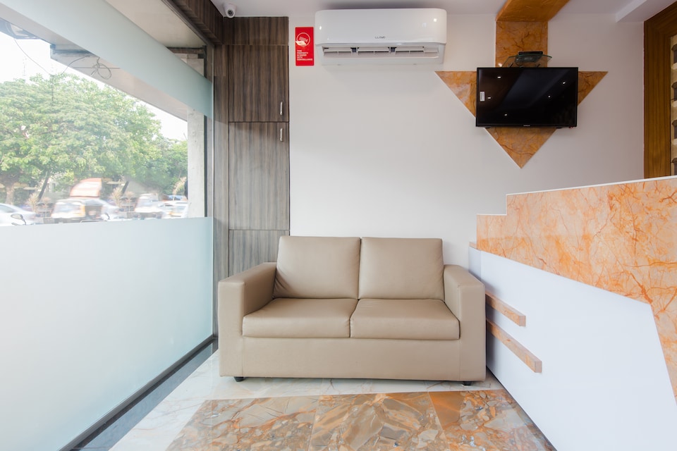 Hotel O Golden Arch, Mumbai Bandra-Khar-Santacruz, Mumbai