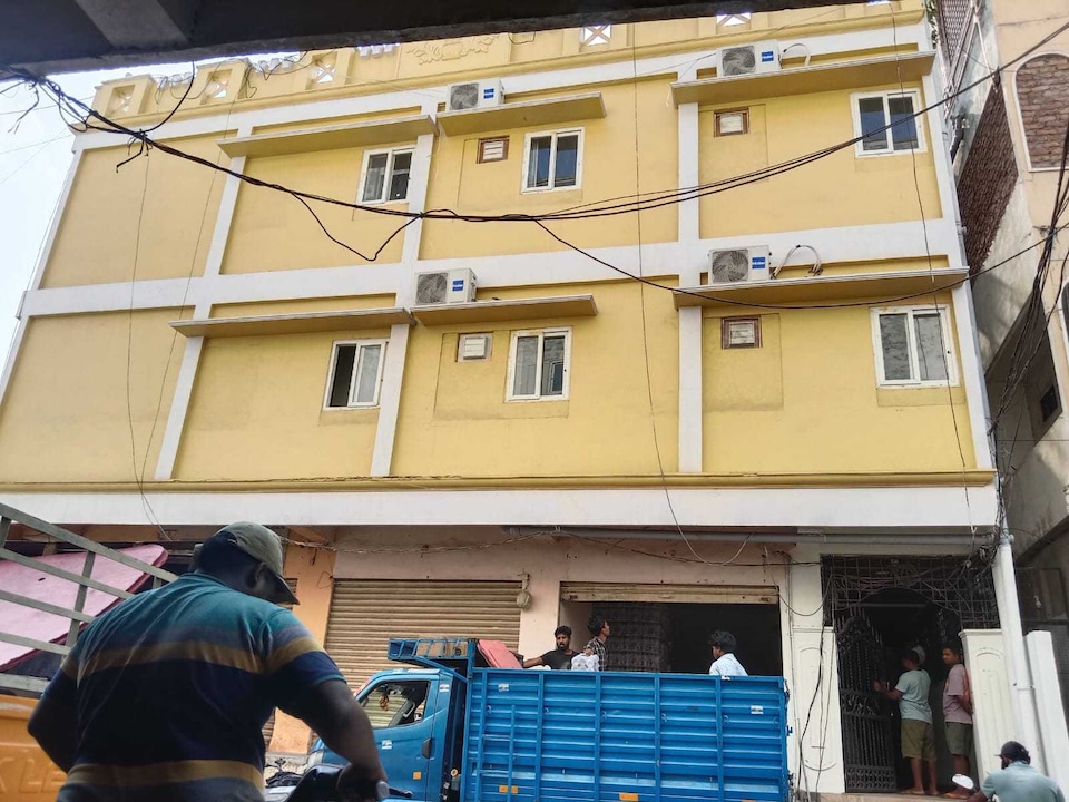 SPOT ON Hotel Neemkars, Ameerpet, Hyderabad