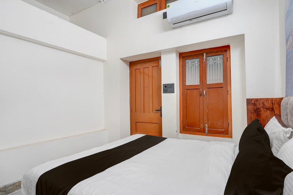 Hotel O Geetatri Luxury Home Stay, Cantonment, Varanasi
