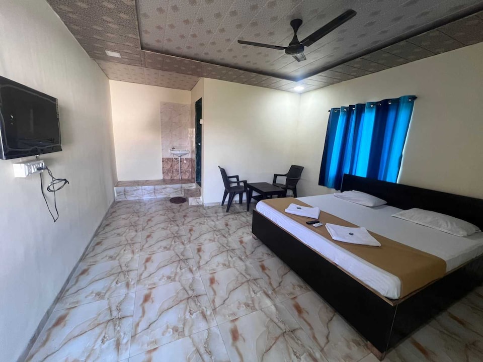 OYO 844214 Samadhan Lodge, Karjat city, Karjat