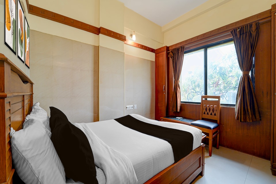 Hotel O Stay First , Gandhipuram Coimbatore, Coimbatore