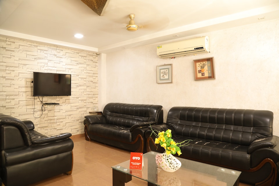 OYO Flagship 14060 Orient Inn Sadar, Bus Stand Nagpur, Nagpur