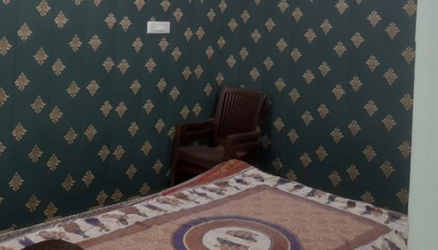 OYO 844221 Patel House