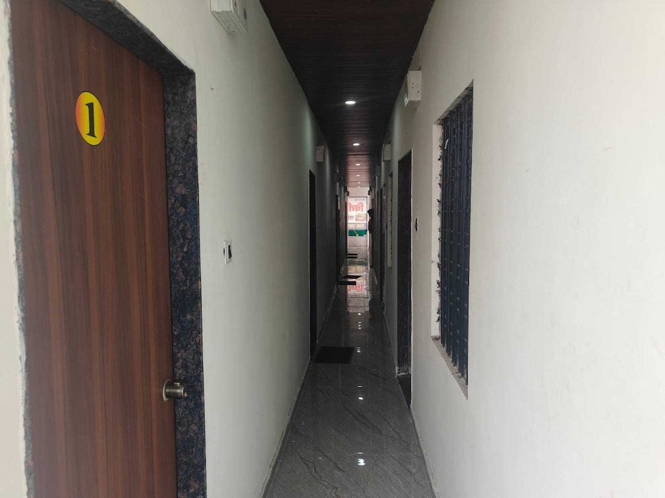 Hotel O Vinit Guest House Lodging And Boarding , Bus Stand Nagpur, Nagpur
