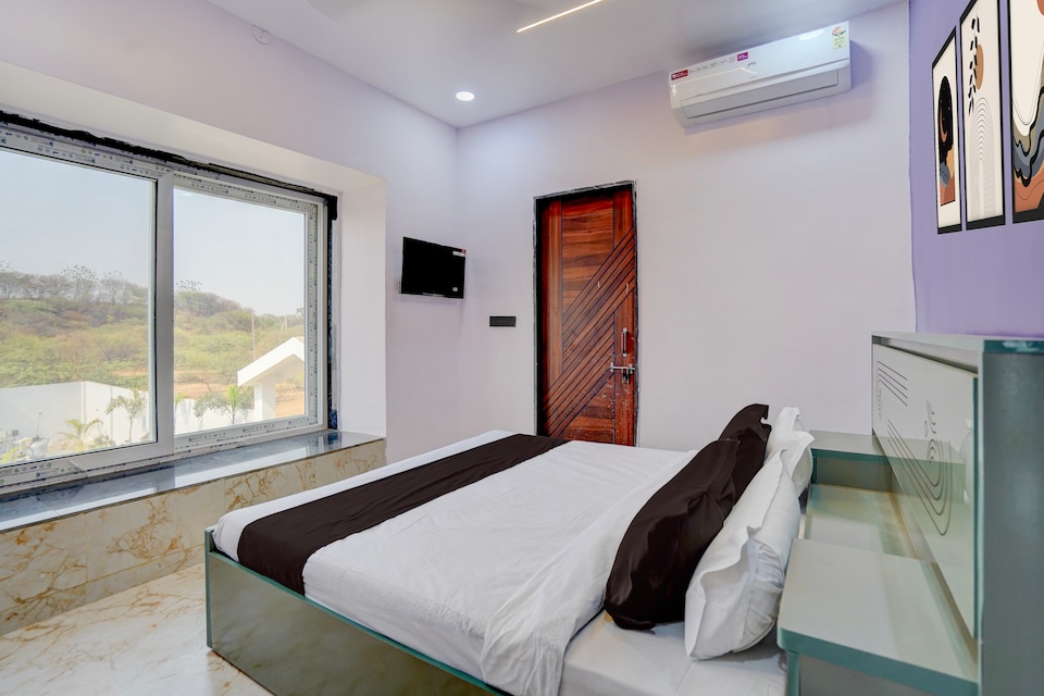 HOTEL O THE RUBY RAYS FARMHOUSE , Bhilai, Bhilai