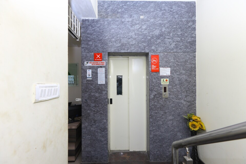 OYO Hotel Fiesta House, Madipakkam, चेन्नई