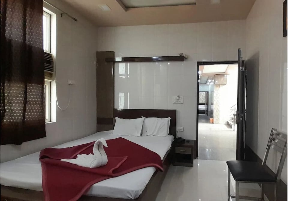 Hotel O Haji ali, Ajmer Central, Ajmer