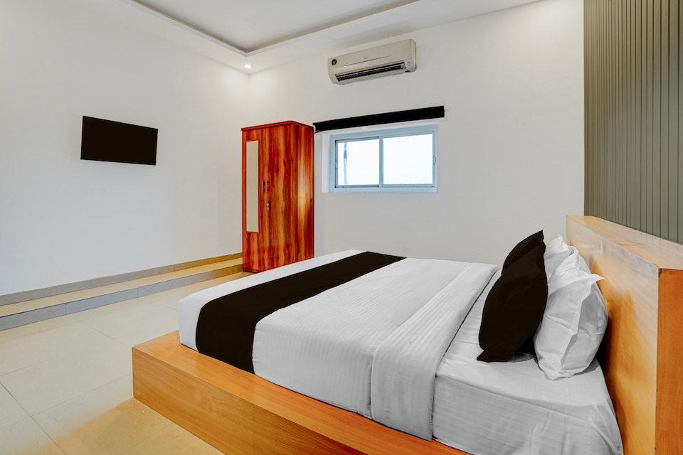 Hotel O Dadri Railway Station Formerly  Mulaqat, Greater Noida, Noida