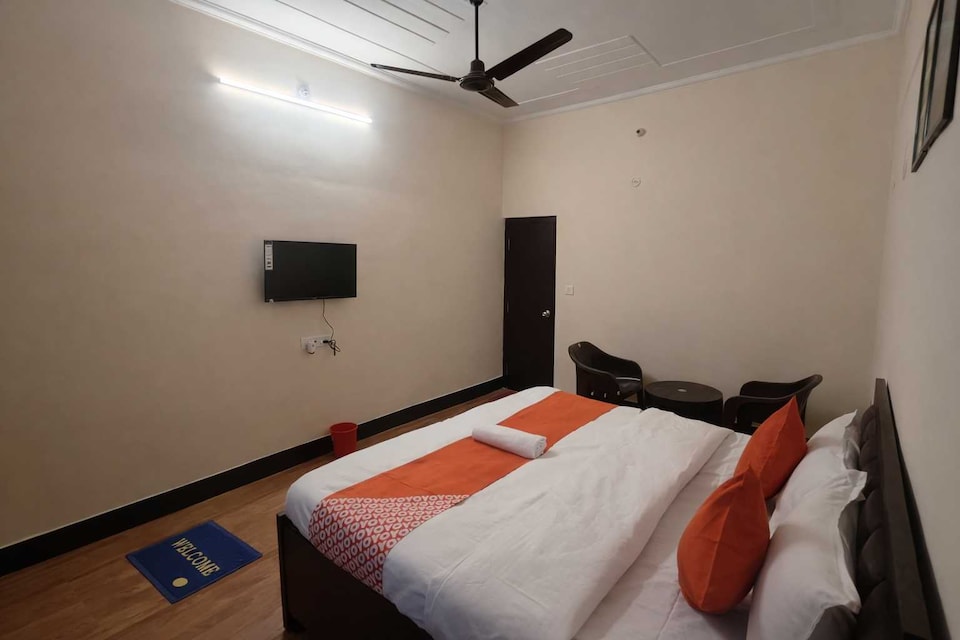 OYO 844272 Hotel Kichha Embassy, Kichha, Rudrapur