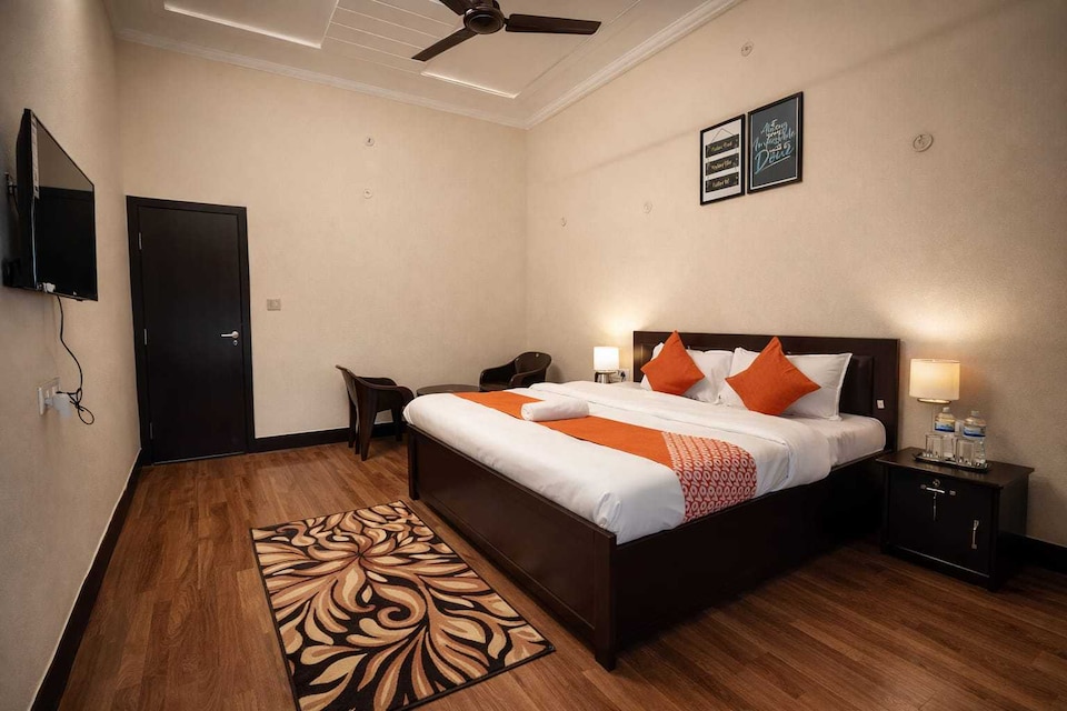 OYO 844272 Hotel Kichha Embassy, Kichha, Rudrapur