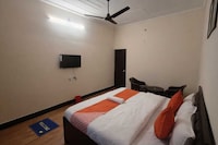 OYO 844272 Hotel Kichha Embassy