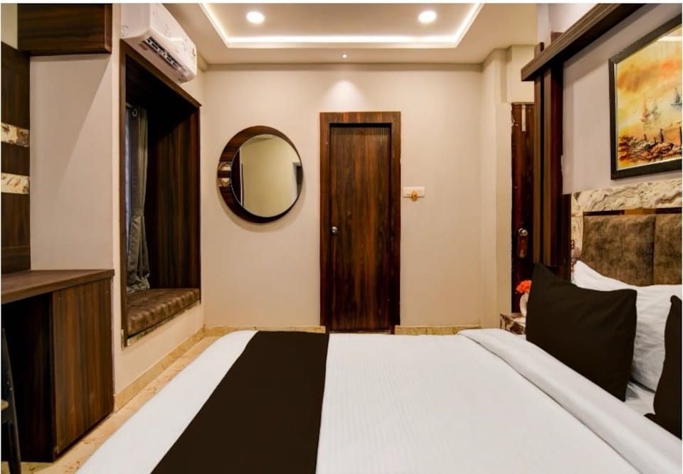 Collection O Mukundapir Bhavan Kolkata Formerly Serenity, Ruby Hospital Kolkata, Kolkata