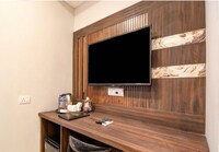 Collection O Mukundapir Bhavan Kolkata Formerly Serenity