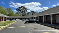 Economy 7 Inn Hampton W Pembroke