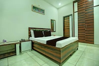 POP 84428H Hotel Royal Galaxy