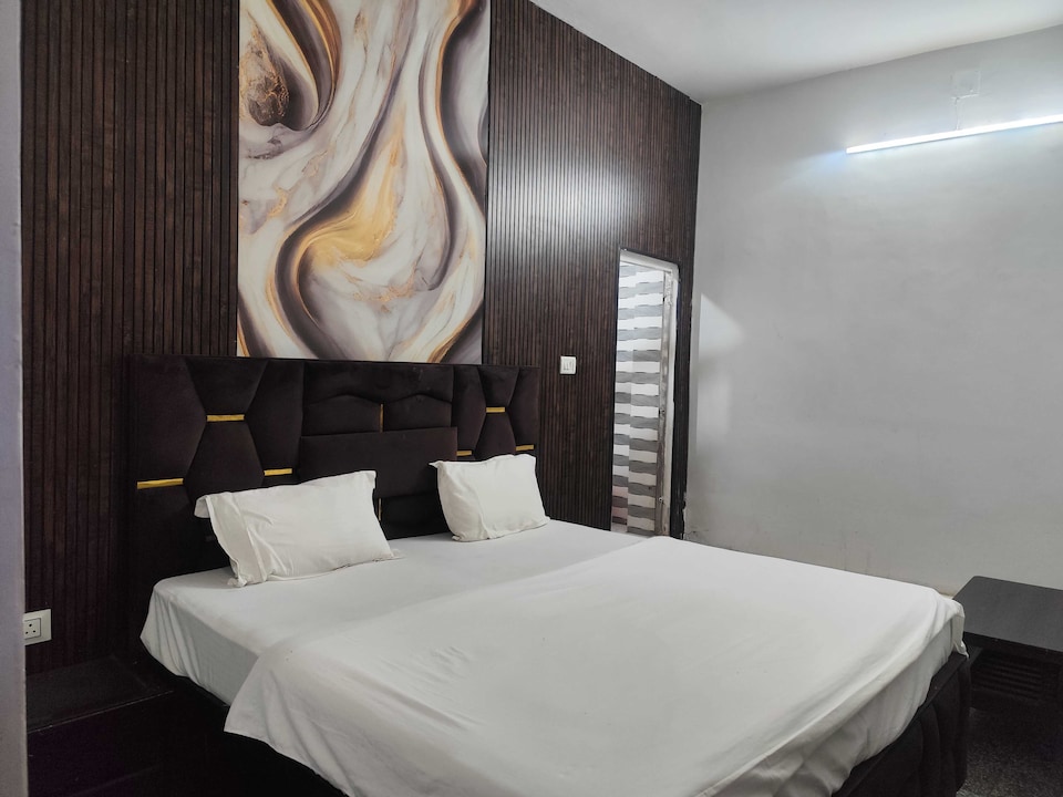 Hotel O Vishal Residency , Kalkaji Delhi, Delhi