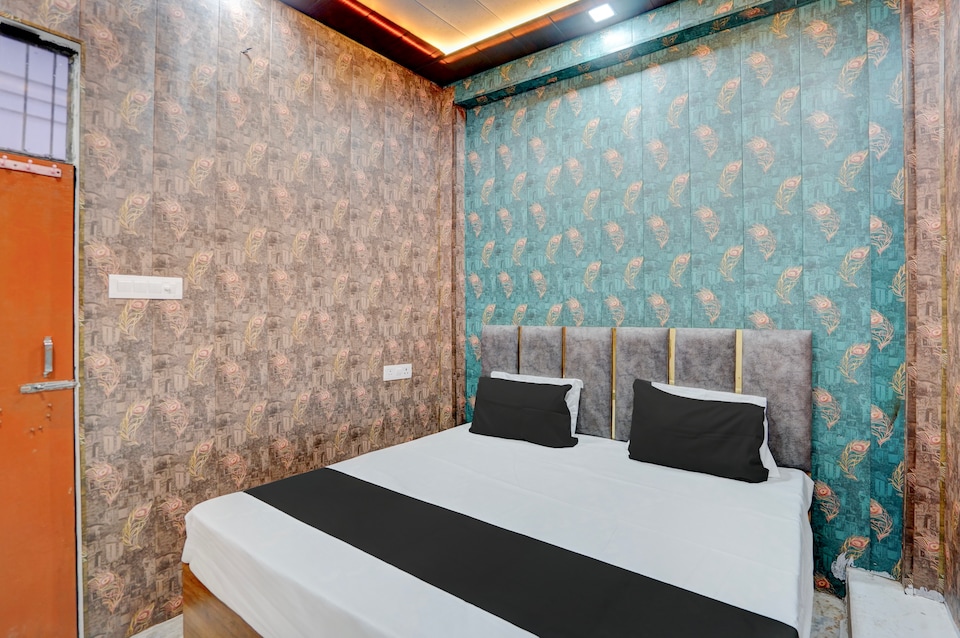 HOTEL O LOTUS, Kanpur City, Kanpur