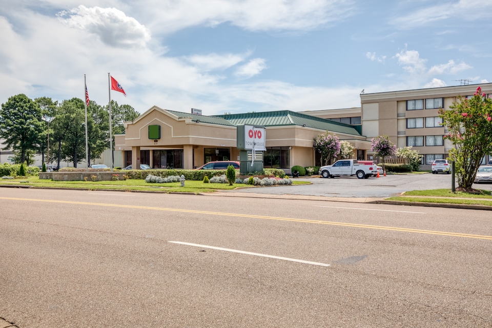 Gardentree Hotels Memphis East near I 40, C38134, Memphis