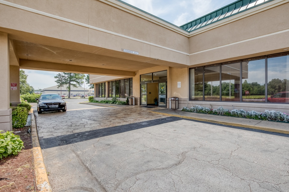 Gardentree Hotels Memphis East near I 40, C38134, Memphis