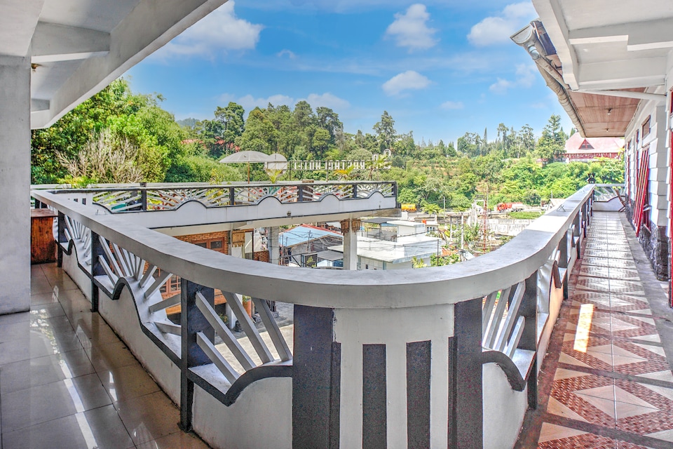 Dancenter 3 Berastagi Hotel, Medan, Medan