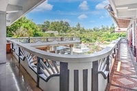 Dancenter 3 Berastagi Hotel