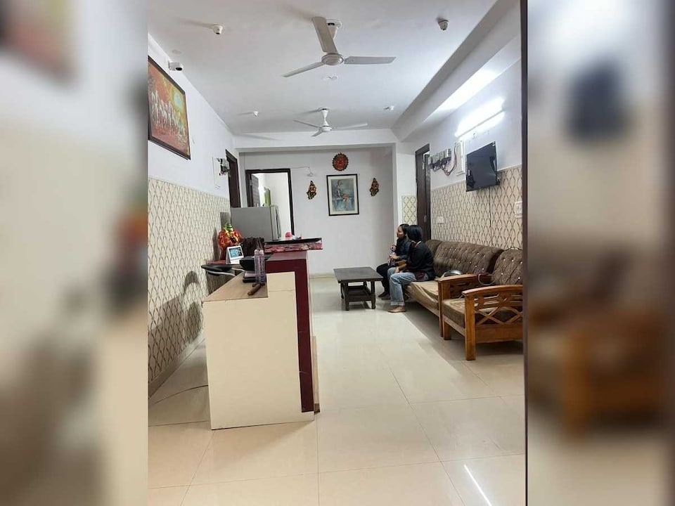 OYO 844307 Cozy Prime Rooms, Saket Delhi, Delhi