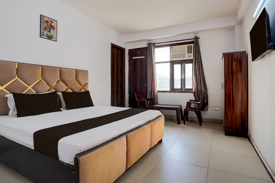 OYO 844307 Cozy Prime Rooms, Saket Delhi, Delhi