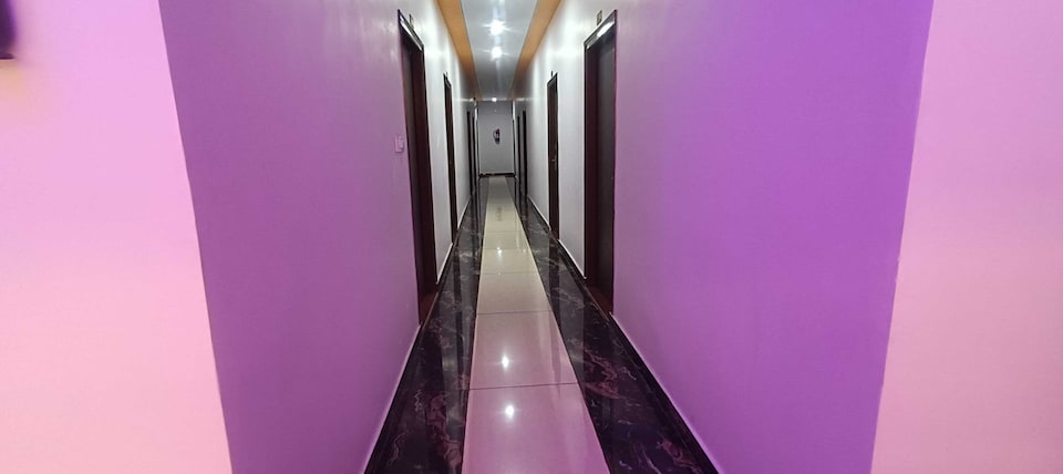 Hotel O SKY HOTEL, Alambagh Lucknow, Lucknow