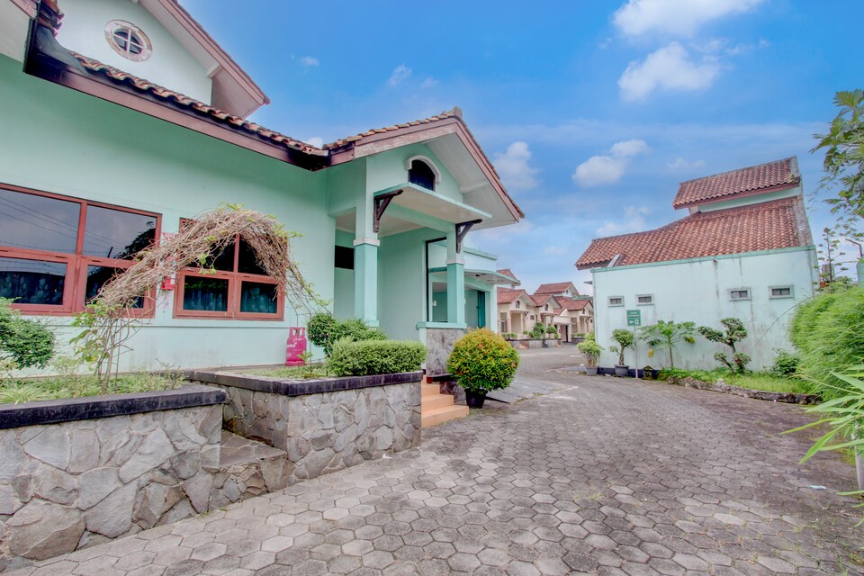 Dancenter Magnum Hotel & Resort, Purwokerto, Purwokerto