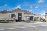 Dancenter Magnum Hotel & Resort