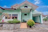 Dancenter Magnum Hotel & Resort