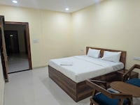 Hotel O S Empire 