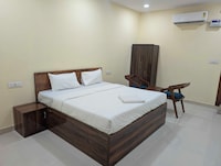 Hotel O S Empire 