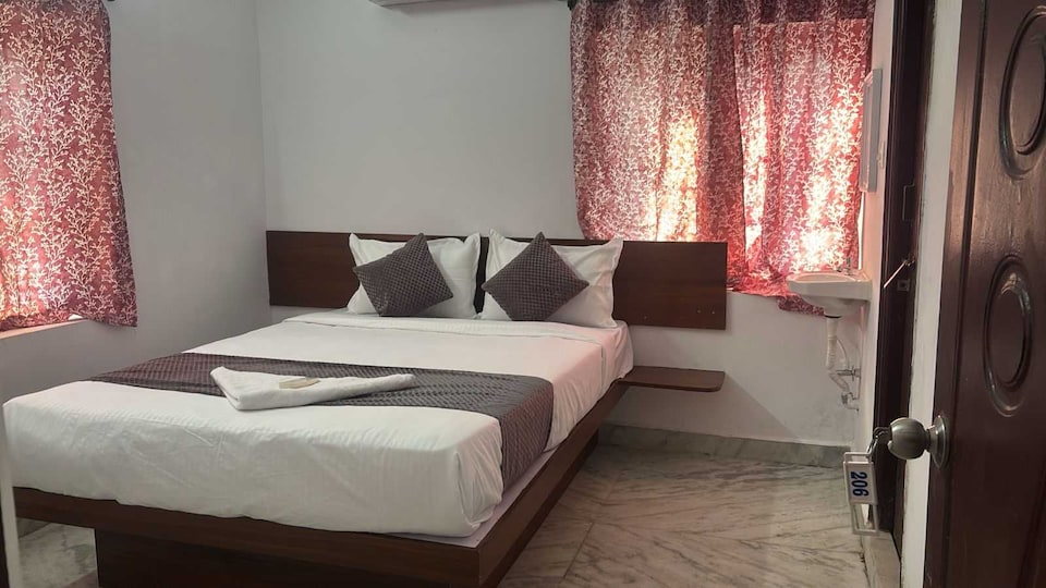Hotel O Aayush Stay Inn, Secunderabad, Hyderabad