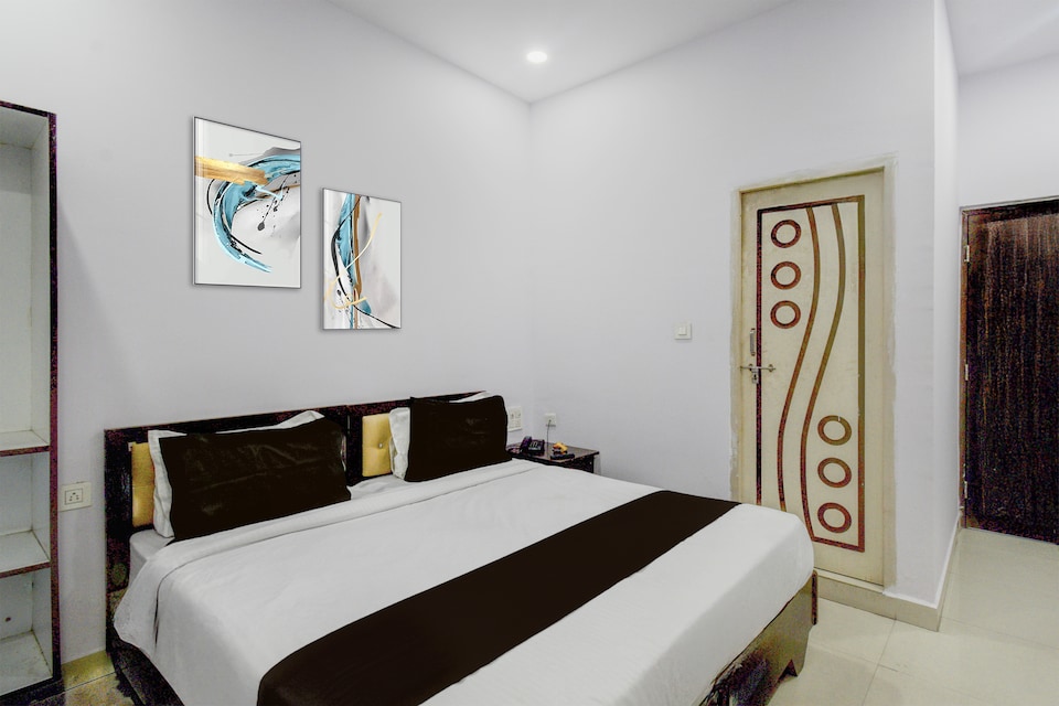 Hotel O Aayush Stay Inn, Secunderabad, Hyderabad