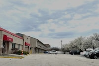 Highlander Inn Cleveland Beachwood Near I-480