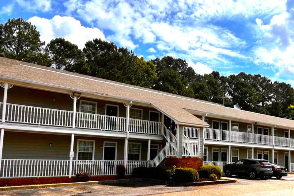Plantation Oaks Suites & Inn Millington, Millington, TN, Millington, TN