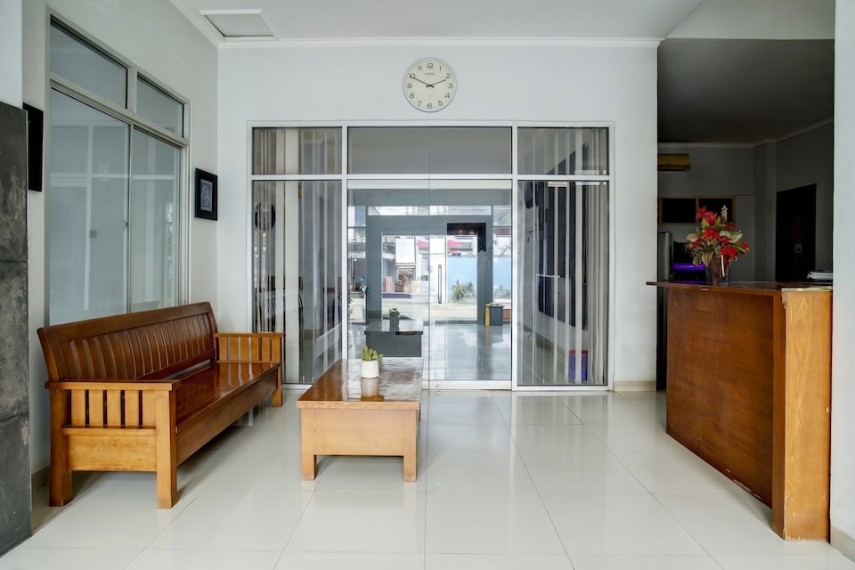 Hotel O near Palembang Square Mall formerly Wisma Faeyza Syakira Syariah, Palembang, Palembang