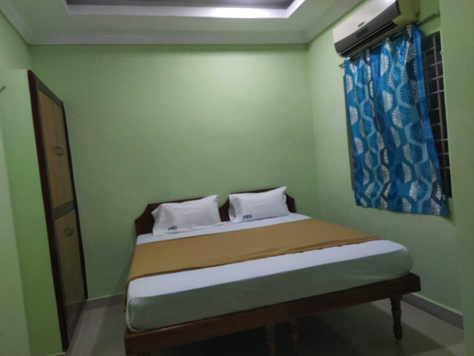 Spot On  P.r.s. Lodging And Boarding , Cuddalore City Center, Cuddalore