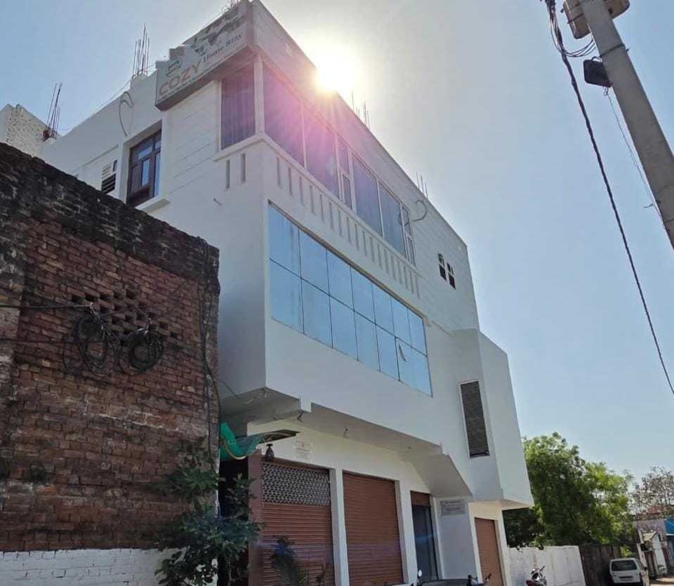  Hotel O Cozy Home stay Premium , Cantonment, Varanasi
