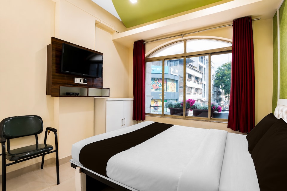 Collection O Dagdu Seth Ganpati Crossway Formerly Malwade Motels, Shivaji Nagar  Pune, Pune