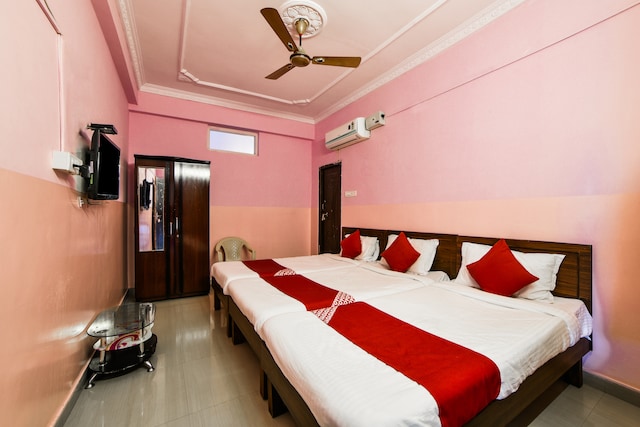OYO Pranati Guest House Near Alcazar Mall