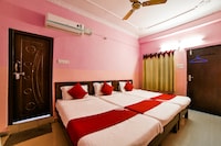 OYO Pranati Guest House Near Alcazar Mall