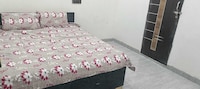 POP 84439E Dev Hotel
