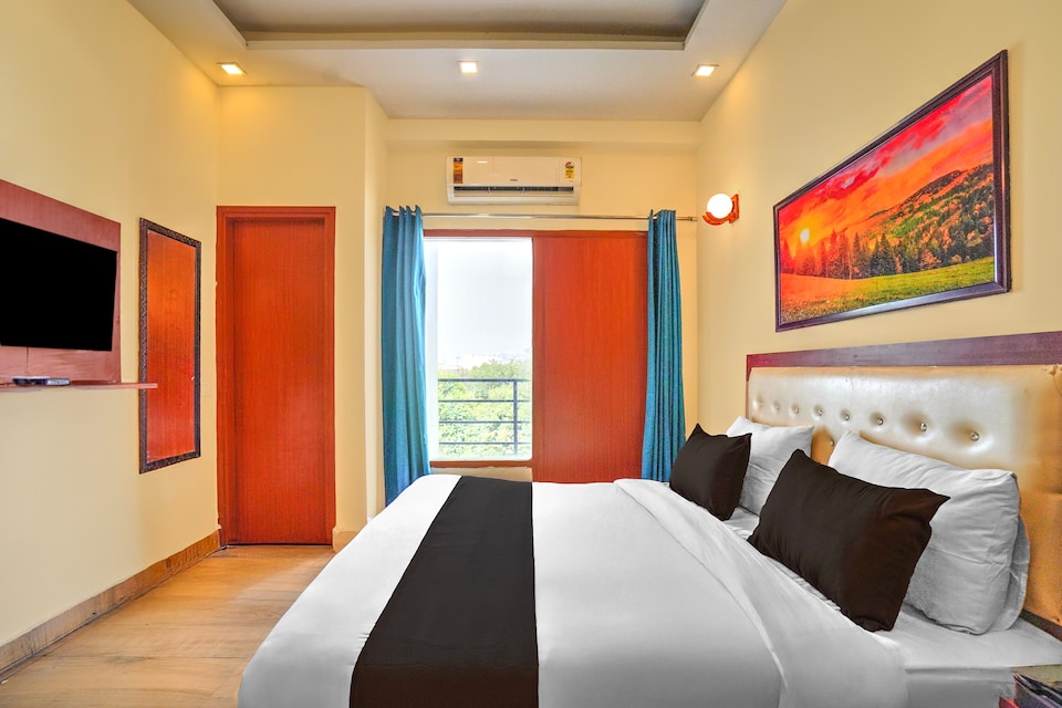 Hotel O Ojas The Nest, Noida City, Noida