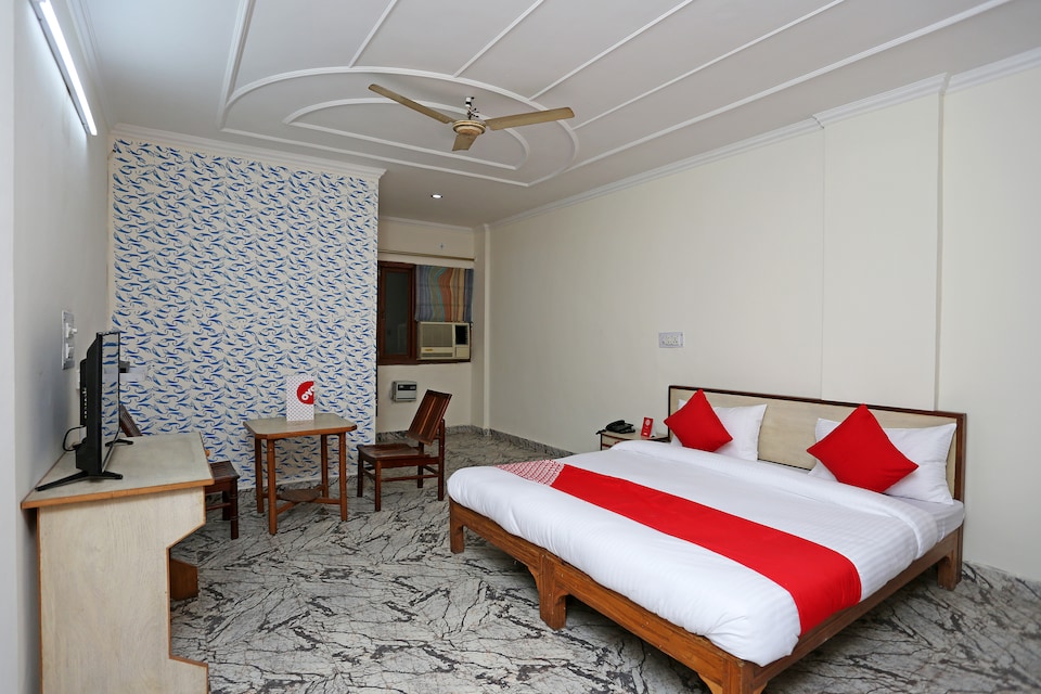 OYO 14100 Hotel D Meridien, Manesar, Manesar